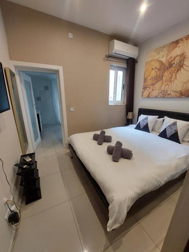 Central & Cozy - 1 Bedroom Apartment Valletta Exterior photo